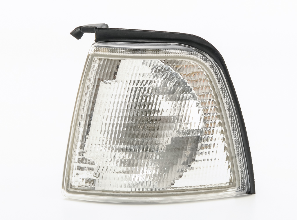 Покажчик повороту (поворот, поворотник) лівий білий Audi 80 B3 B4 (Ауді 80 Б3 Б4) 1986-1994