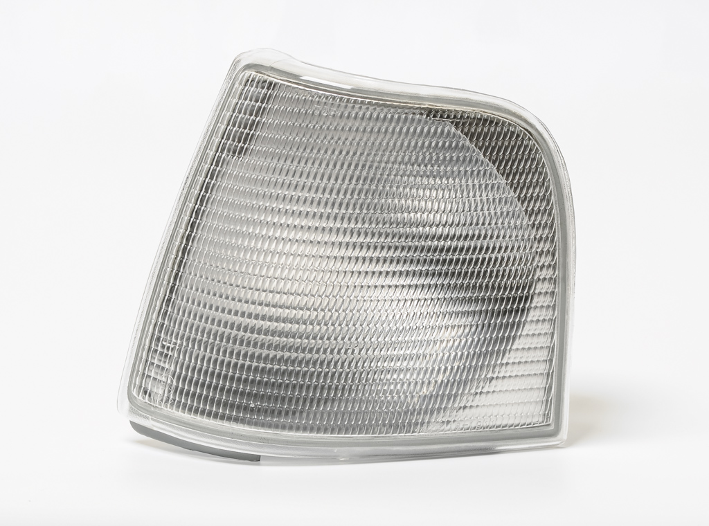 Покажчик повороту лівий білий Audi 100 C3 (Ауді 100) 1982-1991