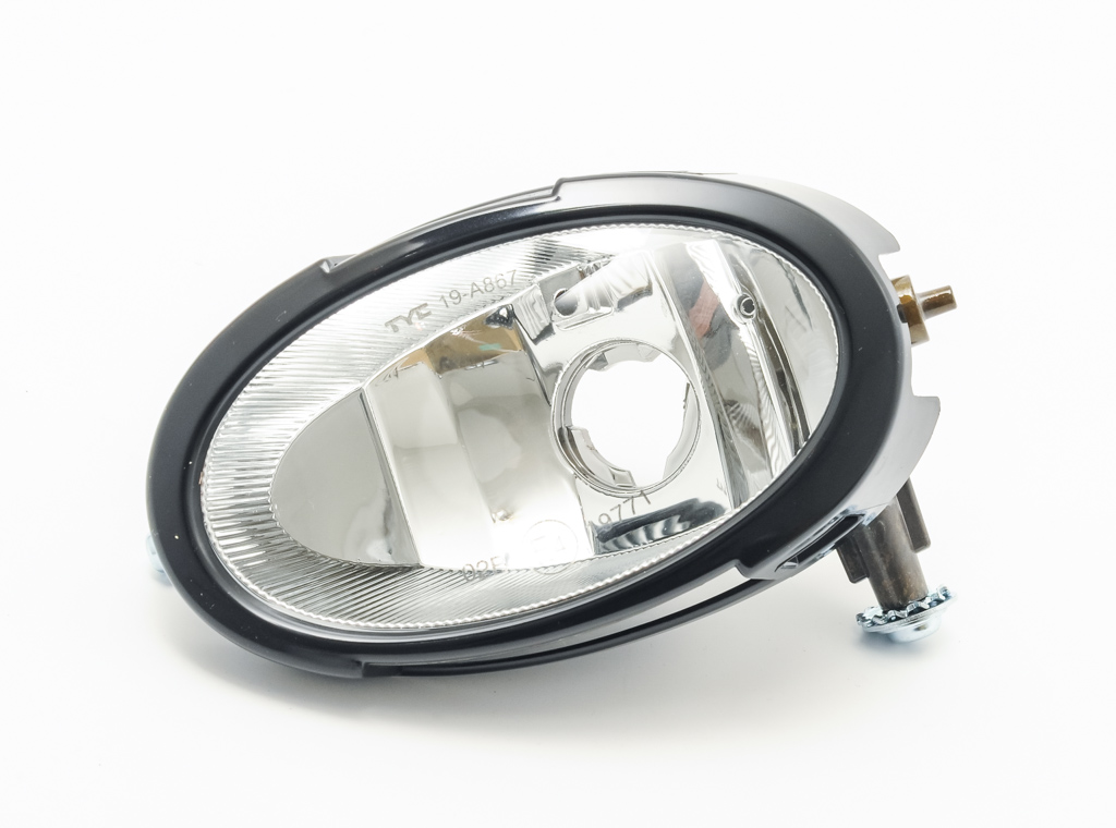 Протитуманна фара Mazda 3 2004-2009 ліва (без рамки)