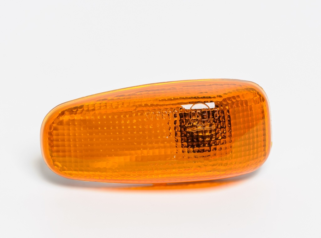 Повторювач повороту жовтий овальний Mercedes