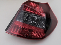 Ліхтар задній правий BMW 1 (E81 / E87) до 2006 красно димчастий