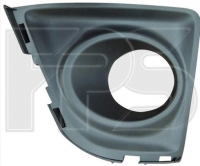 Решітка в бампер противотуманки лівої Toyota Corolla e17 e18 2013-