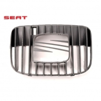 Решітка радіатора центральна Seat Leon до 2005