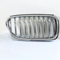 Решітка радіатора права (хром/титан) BMW 5 F10 (БМВ 5 Ф10) 2013-2017