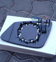 Скло (вкладиш, дзеркальний елемент) правого дзеркала BMW F20/F22/F30/F32/E84 (4 pin)