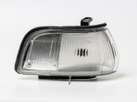 Ліхтар габарита правий Toyota Corolla E9 седан / хетчбек / комбі