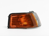 Покажчик повороту + габарит правий Mazda 323 BG