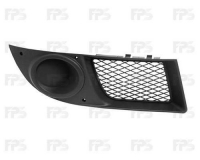 Решітка в бампер права (без отвору противотуманки) Fiat Doblo 2005-2009 Решітка в бампер права (без отвору противотуманки) Fiat Doblo 2005-2009