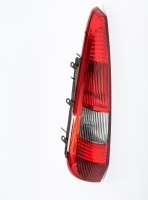 Ліхтар зданий лівий Ford Fiesta 2002-2006 (5-ти дверний)