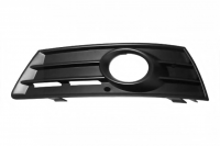 Решітка в бампері з отворами для галогенів права VW Passat CC (Фольксваген Пассат СС) 2008-2012