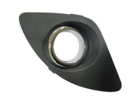 Решітка в бампер передній права (з отвором туманки) 5door/wagon