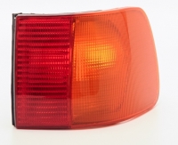 Ліхтар задній правий зовнішній Audi 100 C4 / Audi A6 C4 седан / універсал Ліхтар задній правий зовнішній Audi 100 C4 / Audi A6 C4 седан / універсал