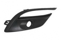 Решітка в бампері права Mazda 3 (Мазда 3) 2013-2020 B63C-50C11