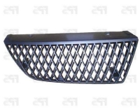 Решітка в бампер верхня права чорна після 2006