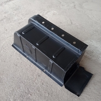 Ремчастина підніжки, ступенька лівої (повна) Mercedes BUS 207-410