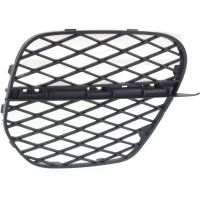Решітка в бампер права BMW X5 E70 (БМВ Х5 Е70) 2010-2013 51117222858