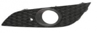 Решітка в бампер ліва після 2007 (з отвором)