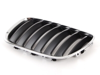 Решітка ліва BMW x5 e53 2003-2006 хром чорна 51137113733