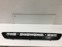 Решітка в бампері VW Tiguan (Фольксваген Тігуан ) 2016-2020 5NA853677C Решітка в бампері VW Tiguan (Фольксваген Тігуан ) 2016-2020 5NA853677C