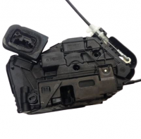 Замок для дверей (зліва) Volkswagen Caddy (Фольксваген Каді ) 2015-2020  5TA839015D 