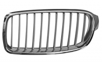 Решітка радіатора ліва BMW 3 F30 (БМВ 3 Ф30) Luxury line 2012-2019 51137263481