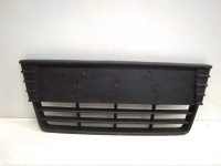 Решітка в бампері з отворами на індикатори парковки Ford Focus MK3 (Форд Фокус МК3) 2010-2014