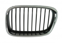 Решітка ліва (ноздрі) хром / хром / чорна BMW 5 E39 (БМВ 5 е39) рестайлінг