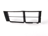 Решітка бампера права BMW 5 E39 (БМВ 5 е39) Решітка бампера права BMW 5 E39 (БМВ 5 е39)