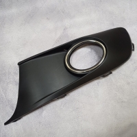 Решітка в бампер ліва VW Touran (Фольксваген Тоуран) 2010-2015 1T0853665P9B9, 1T0853665P9B9