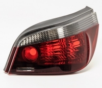 Ліхтар задній правий BMW e60 до 2007 матовий (темний) Ліхтар задній правий BMW e60 до 2007 матовий (темний)