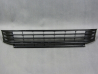 Решітка в бампер VW Touran (Фольксваген Тоуран) 2015-2020 5TA853677K