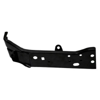 Кріплення крила переднього лівого Mazda 3 (Мазда 3) 2013-2020 B45A-52-240 Кріплення крила переднього лівого Mazda 3 (Мазда 3) 2013-2020 B45A-52-240