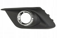 Решітка в бампері ліва Mazda 3 (Мазда 3) 2013-2020 BJE1-50-C21A