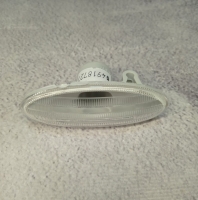 Покажчик повороту на крилі Renault / Nissan Покажчик повороту на крилі Renault / Nissan