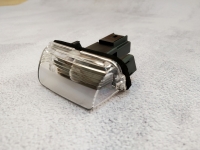 Ліхтар підсвічування номерного знака Citroen / Peugeot Ліхтар підсвічування номерного знака Citroen / Peugeot