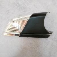 Повторювач повороту правий в дзеркало Skoda Octavia A5 / VW Polo 4 (9N) 2005-2009