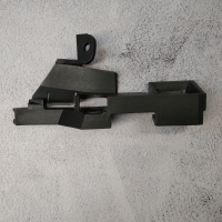 Кронштейн бампера переднього (правий) BMW 3 E46 (БМВ 3 е46)