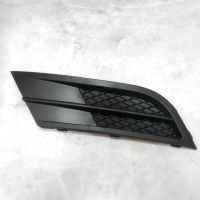 Решітка в бампері ліва  VW Jetta 6 (Фольксваген Джетта 6) 2015-2020