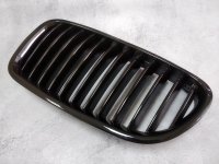 Решітка радіатора права (чорна блискуча) BMW 5 F10 (БМВ 5 Ф10) М-пакет 2010-2017