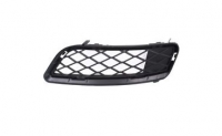 Решітка в бампер, права BMW X3 F25 (БМВ Х3 Ф25) 2010-2014 51117249582