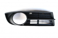 Решітка в бампер справа VW Touran (Фольксваген Тоуран) 2003-2006 1T0853666A9B9