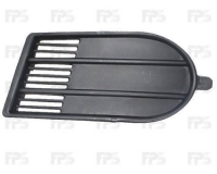 Решітка в бампер ліва (по 2007, без отвору противотуманки)