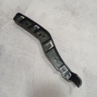 Кронштейн преднего бампера правий Fiat 500L (Фіат 500L) 2012-2020