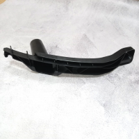 Кронштейн переднього бампера правий VW Golf 5 / VW Jetta 5