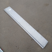 Поріг лівий центральний (середній сегмент) Мерседес 207-410 (Mercedes BUS 207-410)