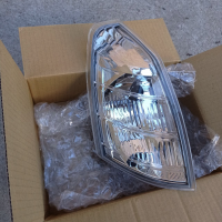 Покажчик повороту правий Nissan X-Trail T30 2001-2007