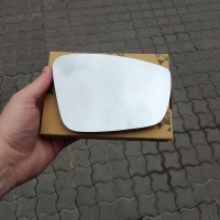 Вкладиш дзеркала (дзеркальний елемент) правого Seat Toledo / Skoda Rapid 2012-2016 Вкладиш дзеркала (дзеркальний елемент) правого Seat Toledo / Skoda Rapid 2012-2016