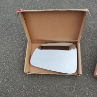 Tesla Model X (Тесла Модел Х) 2015- скло дзеркала (вкладиш, дзеркальний елемент) лівий