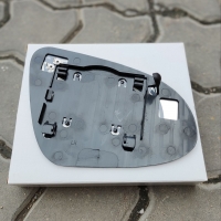 Toyota Prius C (Тойота Пріус С) вкладиш дзеркала (дзеркальний елемент) лівий