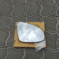 Вкладиш дзеркала (дзеркальний елемент) правий Toyota Corolla E17 (Тойота Королла Е17)